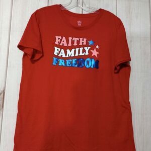 Celebrate Patriotic‎ T-shirt Ladies Extra Large